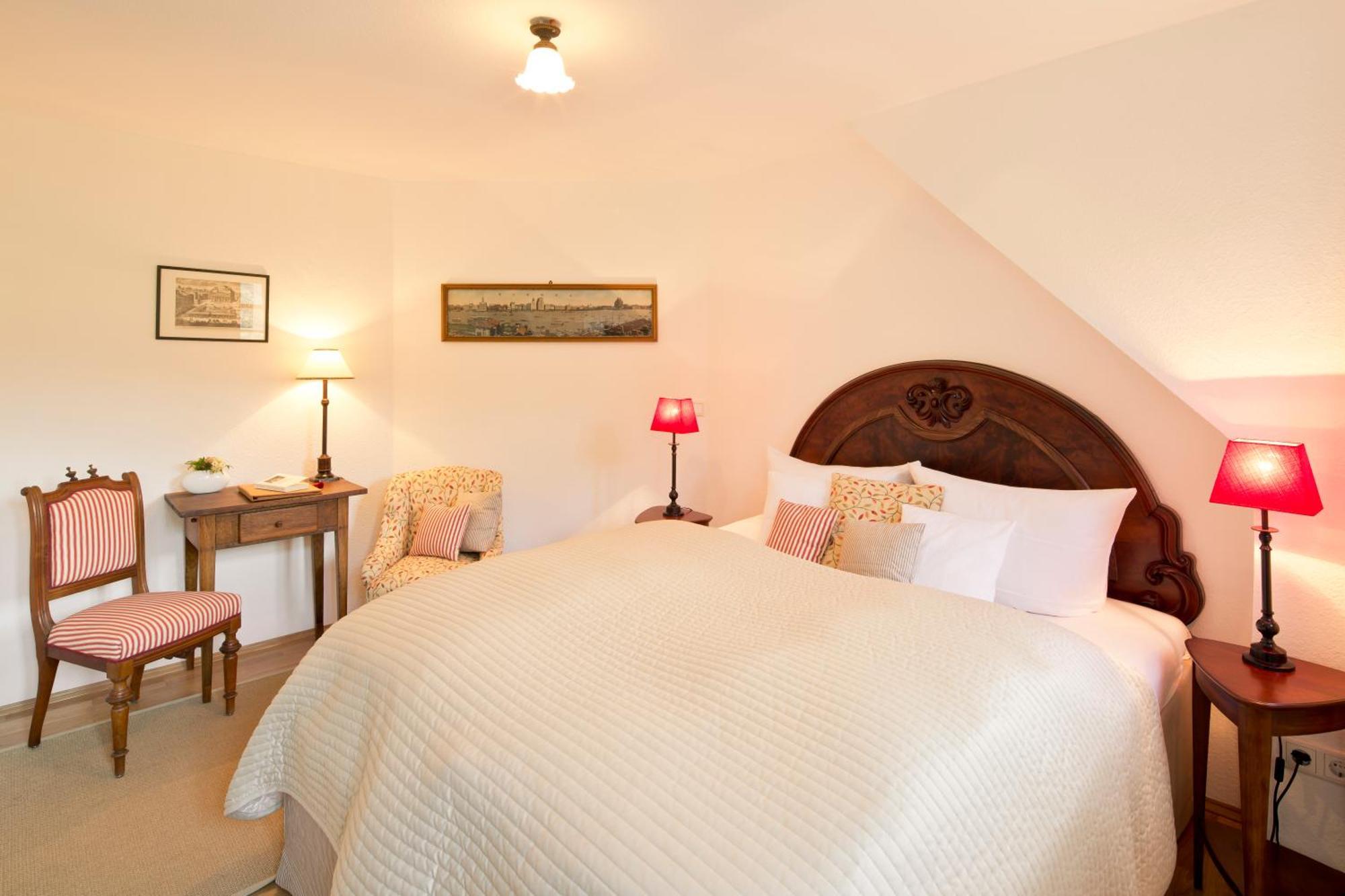 Romantik Hotel Landhaus Baerenmuehle Frankenau Bilik gambar