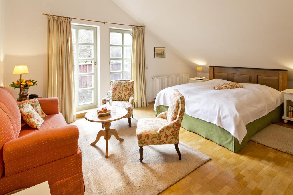 Romantik Hotel Landhaus Baerenmuehle Frankenau Luaran gambar